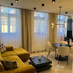 Villa Central *
