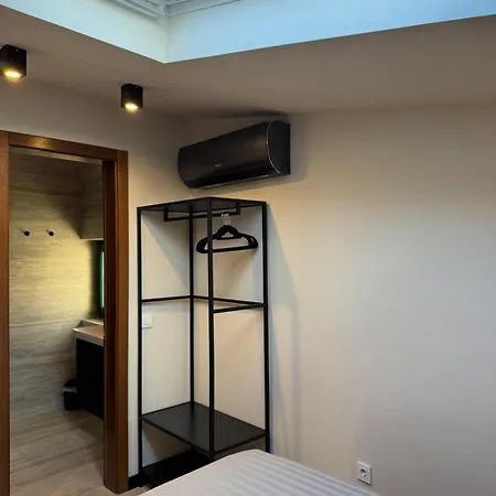 Villa Central アパート ツリクヴェニツァ